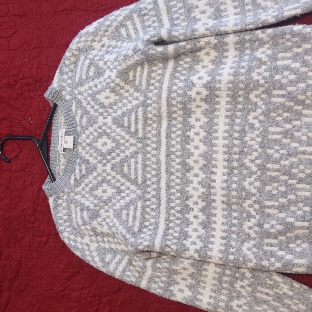 Grey sweater